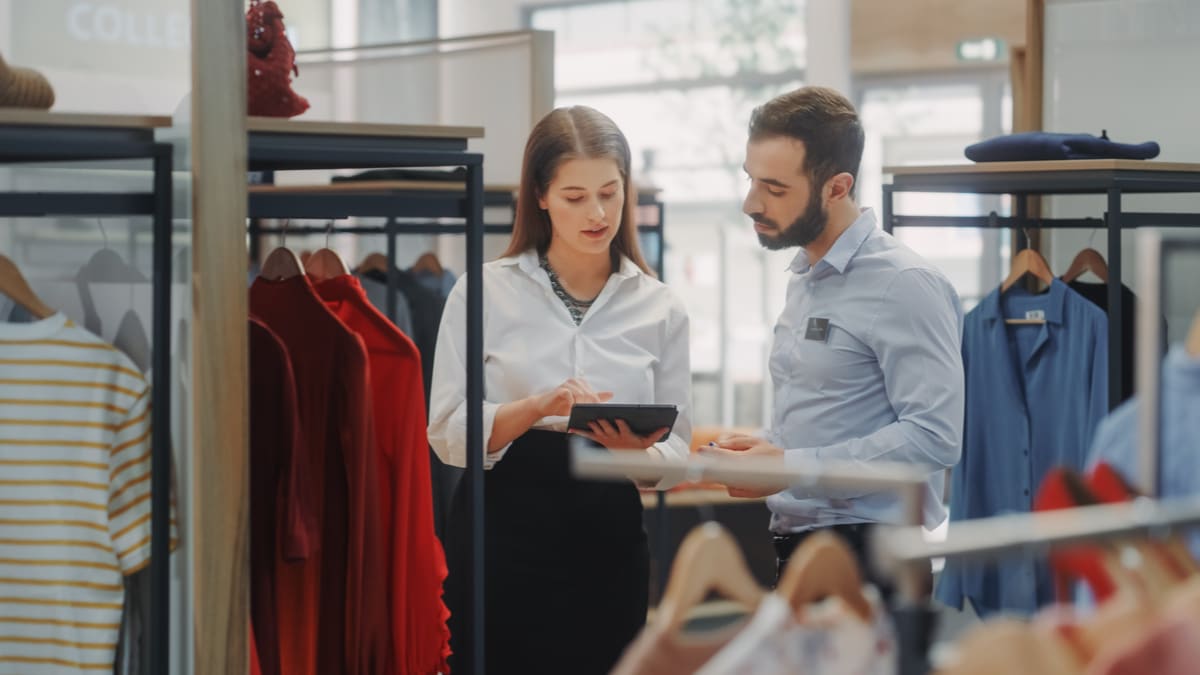 The Role Of Visual Merchandising In the Apparel Industry