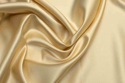 Taffeta vs Satin: What is the Difference Between Taffeta and Satin