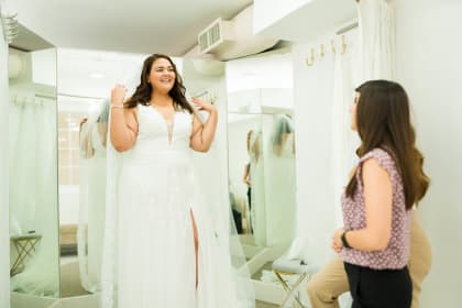 Women's Plus Size Create a dreamy silhouette in the smoothing